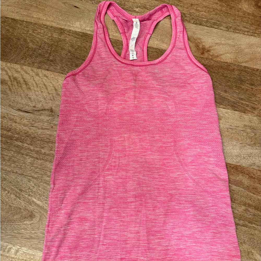 Lululemon Swiftly Tech racerback tank pink Size 6 seamless athletic athleisure